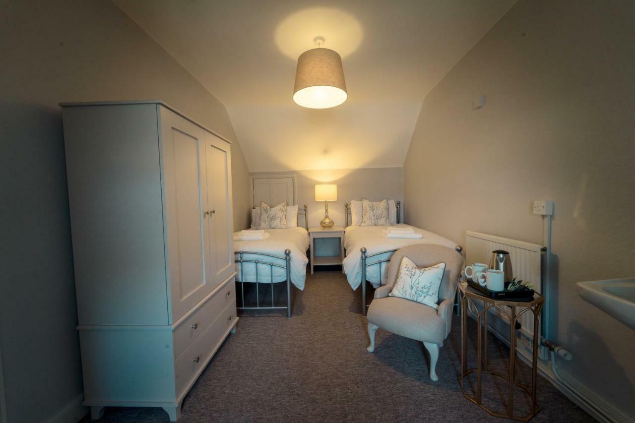 Anabelle'S Guest House Бат Екстериор снимка