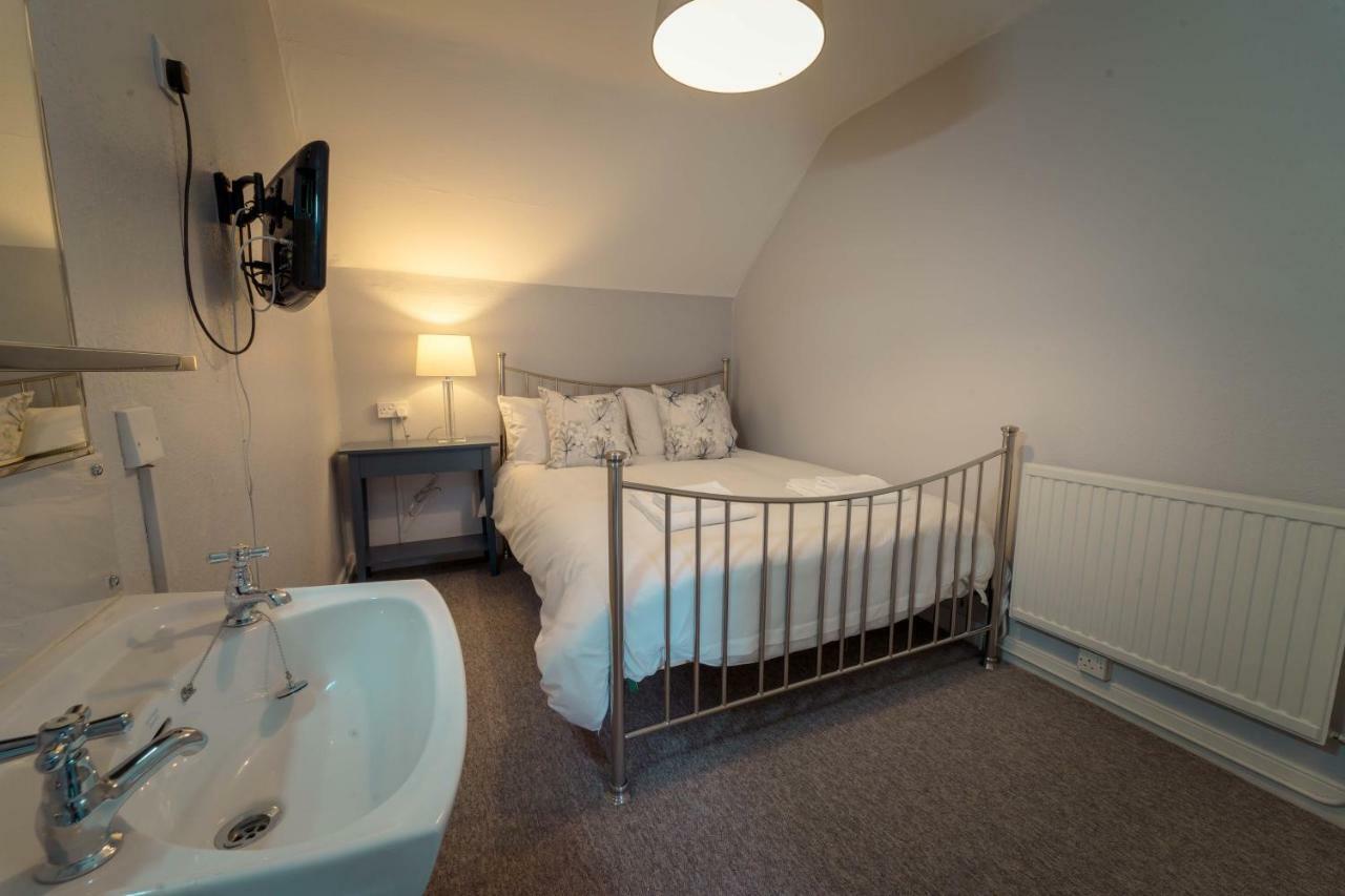 Anabelle'S Guest House Бат Екстериор снимка