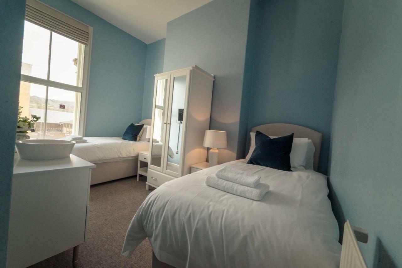 Anabelle'S Guest House Бат Екстериор снимка